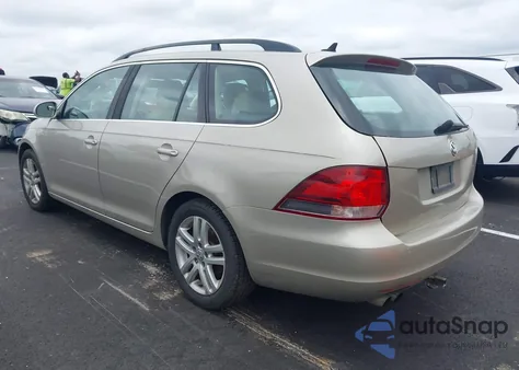 2013 Volkswagen Jetta Sportwagen 2.0L Tdi z USA, uszkodzony, nr VIN 3VWPL7AJ2DM624923